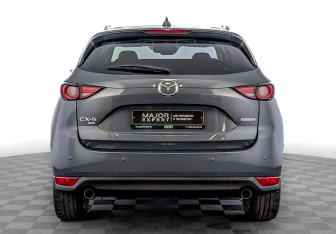 Подержанный автомобиль Mazda CX-5 2020 года (6 фото)