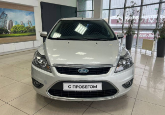 Подержанный автомобиль Ford Focus Hatchback 2010 года (2 фото)
