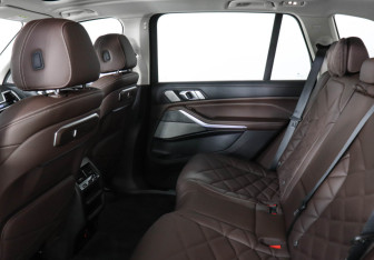 Новый BMW X5 2025 (14 фото)