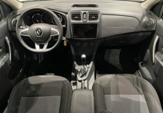 Подержанный автомобиль Renault Logan Sedan 2020 года (10 фото)