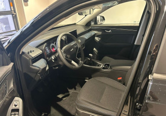 Новый Haval Jolion 2025 (10 фото)