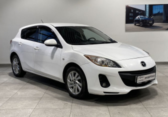 Подержанный автомобиль Mazda 3 Hatchback 2012 года (3 фото)