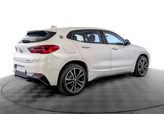 Подержанный автомобиль BMW X2 2019 года (5 фото)