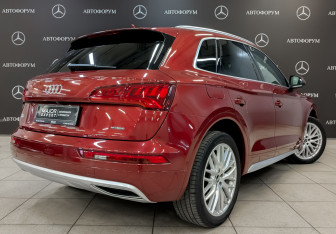 Подержанный автомобиль Audi Q5 2019 года (5 фото)