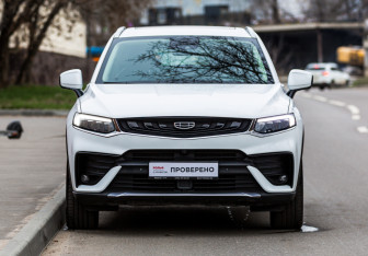 Подержанный автомобиль Geely Tugella 2022 года (2 фото)