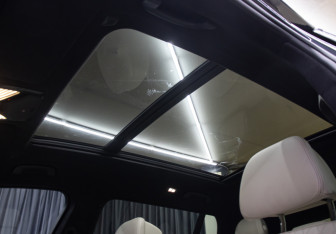 Подержанный автомобиль BMW X7 2021 года (21 фото)