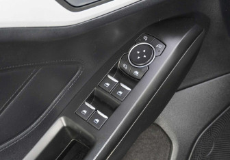 Подержанный автомобиль Ford Focus Wagon 2019 года (23 фото)