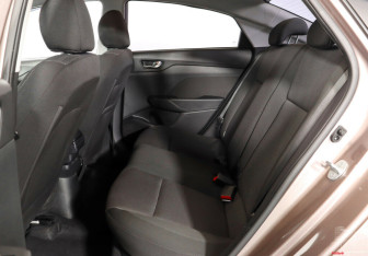 Подержанный автомобиль Hyundai Solaris Sedan 2020 года (11 фото)