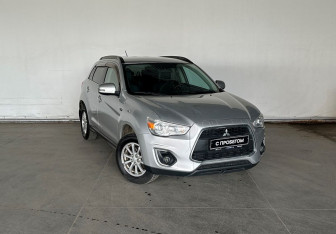 Подержанный автомобиль Mitsubishi ASX 2013 года (3 фото)