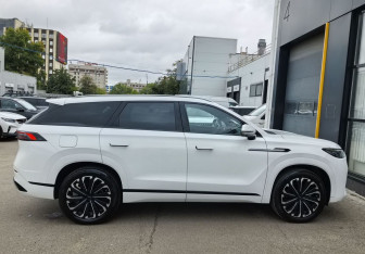 Подержанный автомобиль Jaecoo J8 2024 года (4 фото)