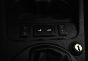 Подержанный автомобиль Skoda Fabia Hatchback 2010 года (15 фото)