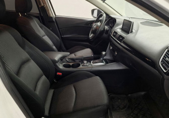 Подержанный автомобиль Mazda 3 Sedan 2014 года (10 фото)