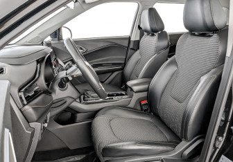 Подержанный автомобиль Москвич 3 2023 года (20 фото)