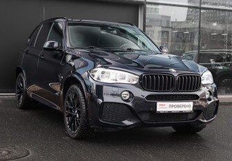 Подержанный автомобиль BMW X5 2017 года (3 фото)