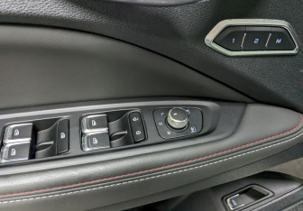 Подержанный автомобиль Geely Tugella 2023 года (12 фото)