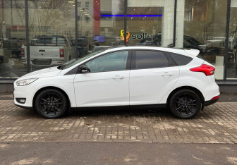 Подержанный автомобиль Ford Focus Hatchback 2019 года (5 фото)