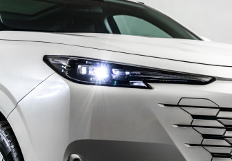 Подержанный автомобиль Changan UNI-K 2023 года (26 фото)