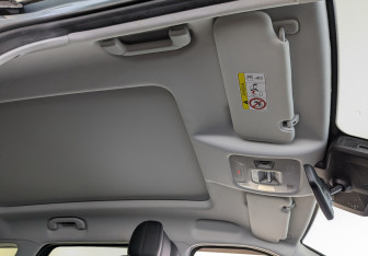 Подержанный автомобиль Jaecoo J7 2024 года (25 фото)