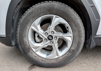 Подержанный автомобиль Hyundai Tucson 2021 года (18 фото)