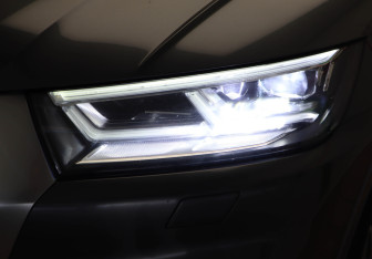 Подержанный автомобиль Audi Q5 2017 года (27 фото)