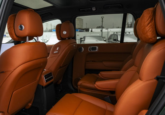 Подержанный автомобиль LiXiang L9 2023 года (16 фото)