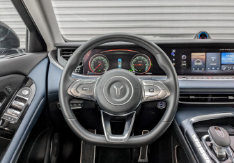 Подержанный автомобиль Voyah Free 2022 года (22 фото)