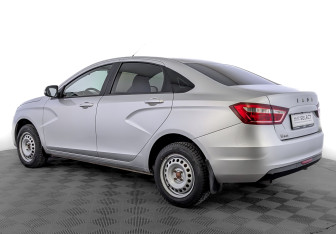 Подержанный автомобиль LADA (ВАЗ) Vesta Sedan 2019 года (7 фото)