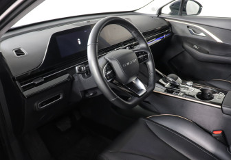 Подержанный автомобиль Omoda C5 2023 года (9 фото)