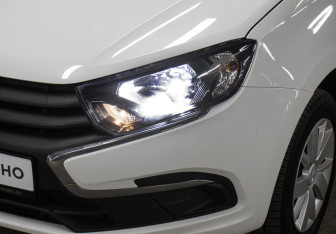 Подержанный автомобиль LADA (ВАЗ) Granta Liftback 2021 года (21 фото)