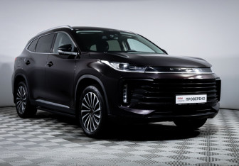 Подержанный автомобиль Exeed TXL 2022 года (3 фото)