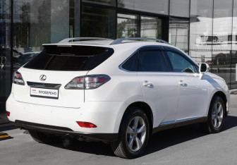 Подержанный автомобиль Lexus RX 2012 года (3 фото)