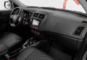 Подержанный автомобиль Mitsubishi ASX 2021 года (9 фото)