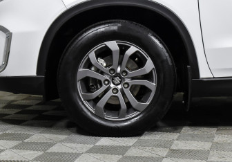 Подержанный автомобиль Suzuki Vitara 2020 года (7 фото)