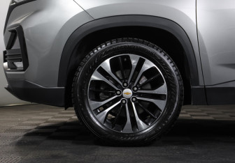 Подержанный автомобиль Chevrolet Captiva 2022 года (22 фото)