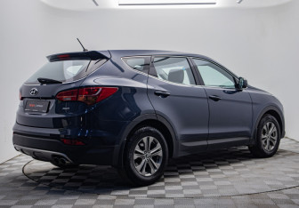 Подержанный автомобиль Hyundai Santa Fe 2013 года (5 фото)