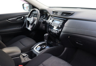 Подержанный автомобиль Nissan X-Trail 2019 года (12 фото)
