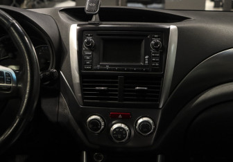 Подержанный автомобиль Subaru Forester Suv 2012 года (10 фото)