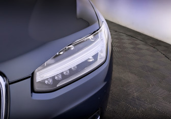 Подержанный автомобиль Volvo XC90 2018 года (17 фото)