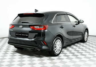 Подержанный автомобиль Kia Ceed Hatchback 2019 года (5 фото)