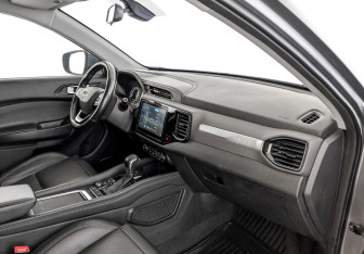 Подержанный автомобиль Chery Tiggo 4 2022 года (11 фото)