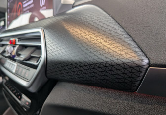 Подержанный автомобиль BMW X4 2023 года (24 фото)