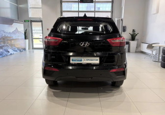 Подержанный автомобиль Hyundai Creta 2017 года (5 фото)