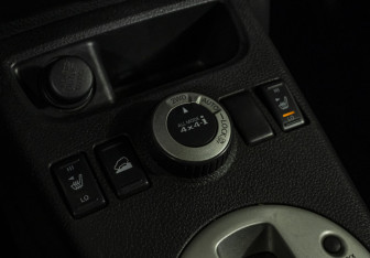 Подержанный автомобиль Nissan X-Trail 2007 года (14 фото)