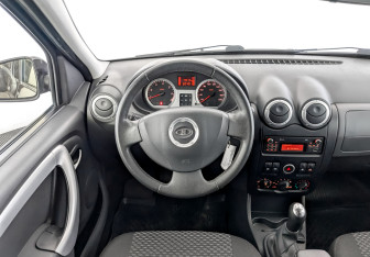 Подержанный автомобиль LADA (ВАЗ) Largus Wagon 2018 года (21 фото)