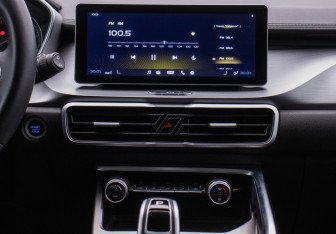 Подержанный автомобиль Geely Coolray 2021 года (14 фото)
