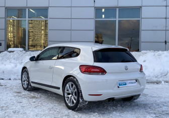 Подержанный автомобиль Volkswagen Scirocco 2011 года (6 фото)