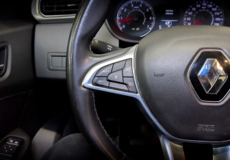 Подержанный автомобиль Renault Arkana 2019 года (22 фото)