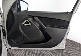 Подержанный автомобиль LADA (ВАЗ) Granta Liftback 2023 года (25 фото)