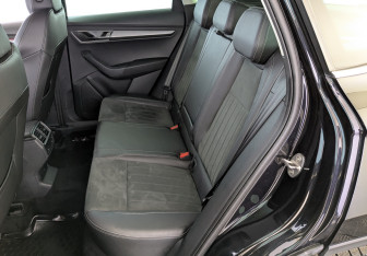 Подержанный автомобиль Skoda Karoq 2020 года (12 фото)