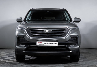 Подержанный автомобиль Chevrolet Captiva 2022 года (2 фото)